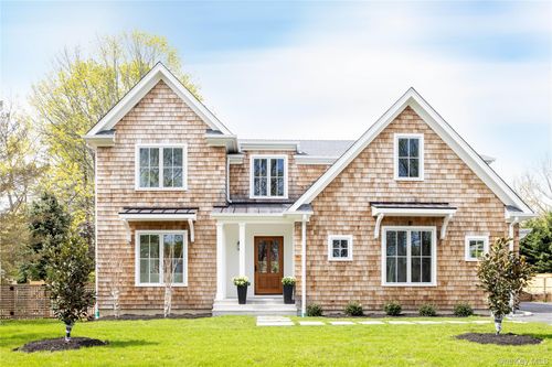 26745 Main Rd, Cutchogue, NY, 11935-1306 | Card Image