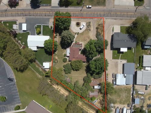 124 W Dooley Ln, Nampa, ID, 83686-8221 | Card Image