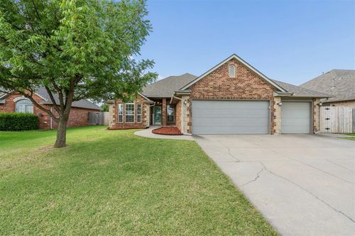 2216 Sw 33rd St, Moore, OK, 73170-4542 | Card Image