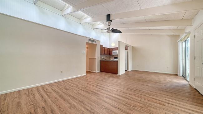 Living Room | Image 8