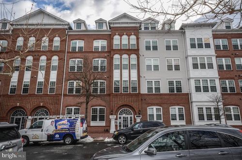 205-4950 Brenman Park Dr, ALEXANDRIA, VA, 22304-8207 | Card Image