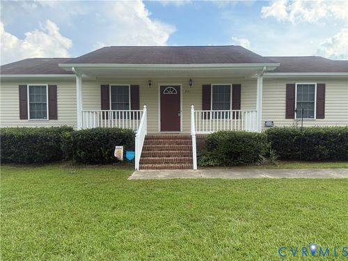 551 Low Ground Rd, Emporia, VA, 23847-6732 | Card Image