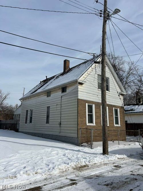 5415 Caleb Court, Cleveland, OH, 44127 | Card Image