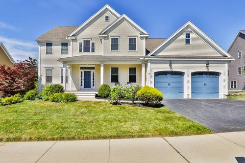 34 Winship Dr, Stoneham, MA, 02180-1004 | Card Image