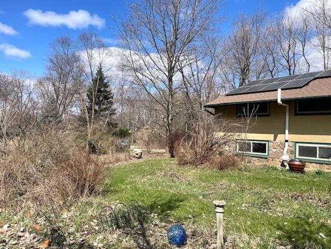 Side-Front yard | Image 26