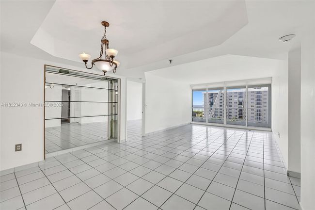 APT-705 - 9341 Collins Ave, Condo with 2 bedrooms, 2 bathrooms and null parking in Surfside FL | Image 18