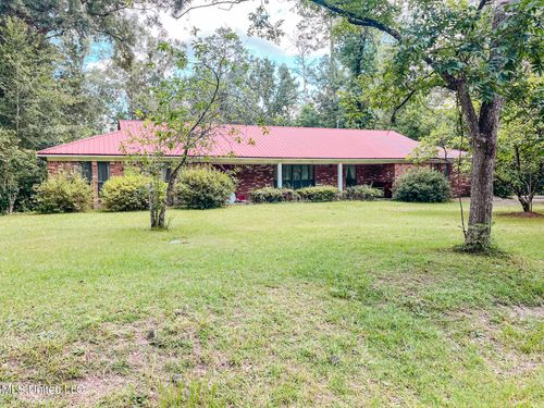 606 Maple St, Leakesville, MS, 39451-6515 | Card Image