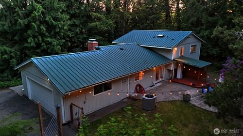19134 Se May Valley Rd, Issaquah, WA, 98027-5440 | Card Image