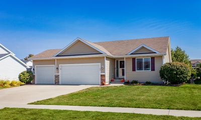 307 Nw Jackson Drive, Home with 4 bedrooms, 3 bathrooms and null parking in Ankeny IA | Image 1