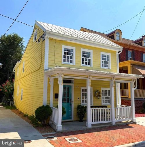 122 N Washington St, WINCHESTER, VA, 22601-3910 | Card Image