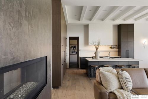 20928 Barbara Plaza Cir, Elkhorn, NE, 68022-3492 | Card Image