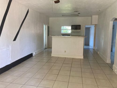 334 W Euclid Ave, Deland, FL, 32720-6807 | Card Image