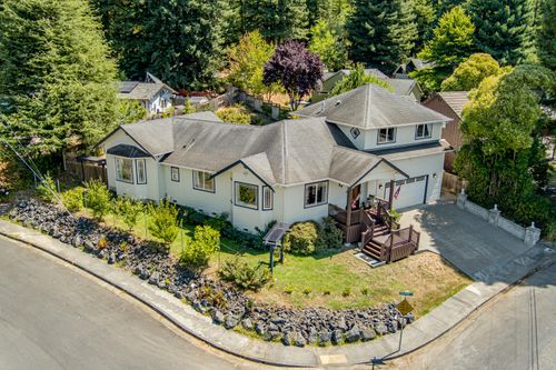 128 Park Ave, Blue Lake, CA, 95525-9759 | Card Image