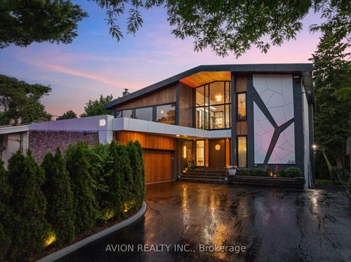38 Purdon Dr, North York, ON, M3H4X1 | Card Image