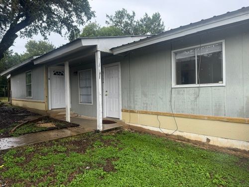 b-812 Hazelton Street, San Marcos, TX, 78666 | Card Image