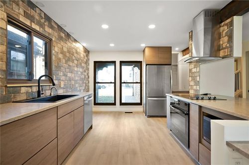 10208 Robinson St, Overland Park, KS, 66212-2512 | Card Image