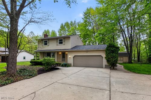 1097 Center St E, Warren, OH, 44481-9356 | Card Image