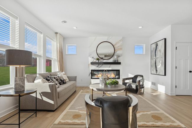 (Photo of a decorated model, actual homes finishes will vary) Notice the natural flow of light in this well-designed floor plan. | Image 5
