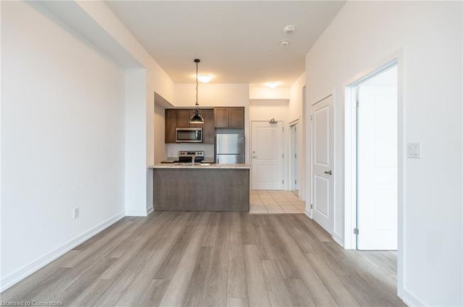 106 - 460 Dundas St E, House attached with 1 bedrooms, 1 bathrooms and 1 parking in Hamilton ON | Image 19