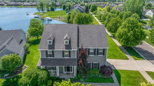 840 Cross Cir, Oxford, MI, 48371-3593 | Card Image