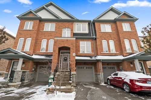 9 Magdalene Cres, Brampton, ON, L6Z0G9 | Card Image