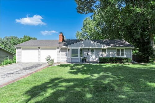 5649 Perry Ln, Merriam, KS, 66203-2446 | Card Image
