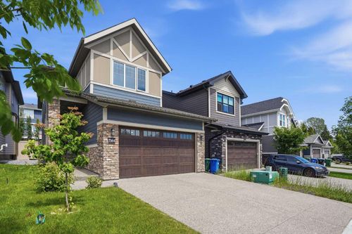 7164 11 Ave Sw, Calgary, AB, T3H3V5 | Card Image