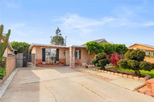 208 W 234th Pl, Carson, CA, 90745-5211 | Card Image