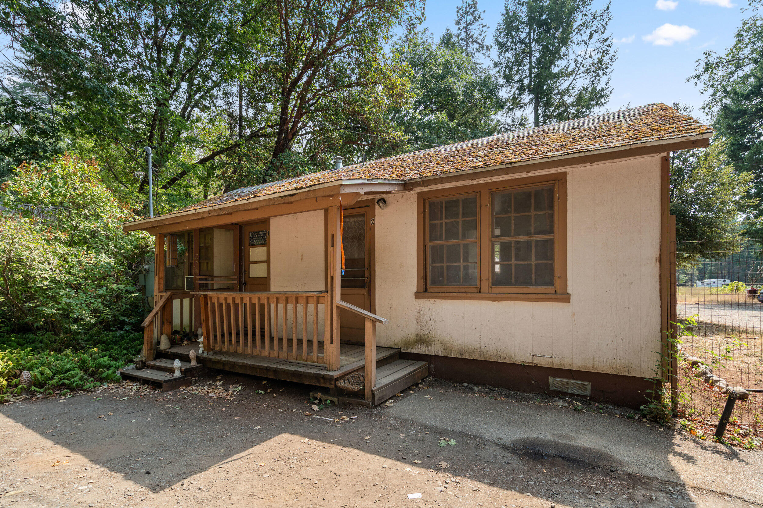 Residential Income in Cave Junction 4