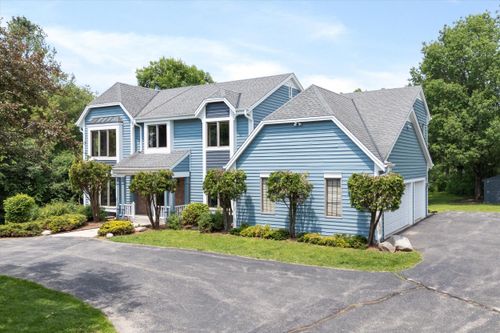495 N Waterville Rd, Summit, WI, 53066-9244 | Card Image