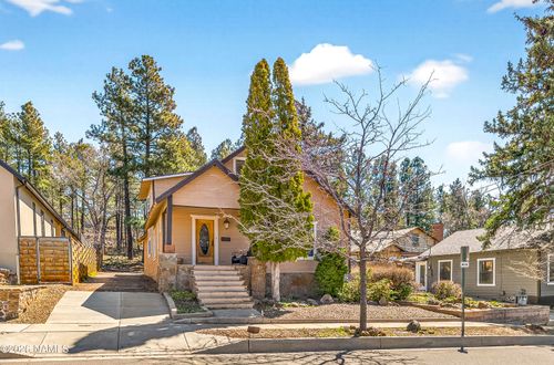 6 N Hillside St, Flagstaff, AZ, 86001-3271 | Card Image