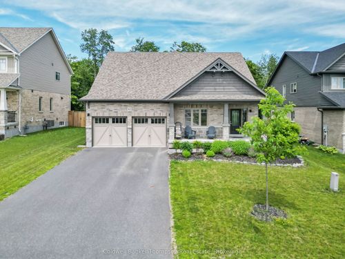 42 Woodstream Dr, Huntsville, ON, P1H0B7 | Card Image