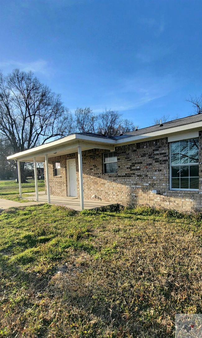 127 - 127 Us Highway 82 E, House other with 2 bedrooms, 1 bathrooms and null parking in Annona TX | Image 20