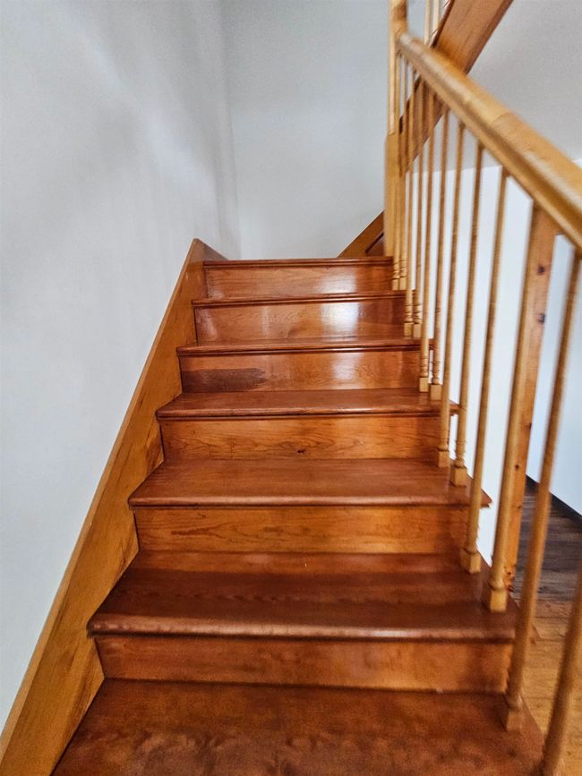 109 Charles St, House other with 3 bedrooms, 2 bathrooms and null parking in Bennington VT | Image 20