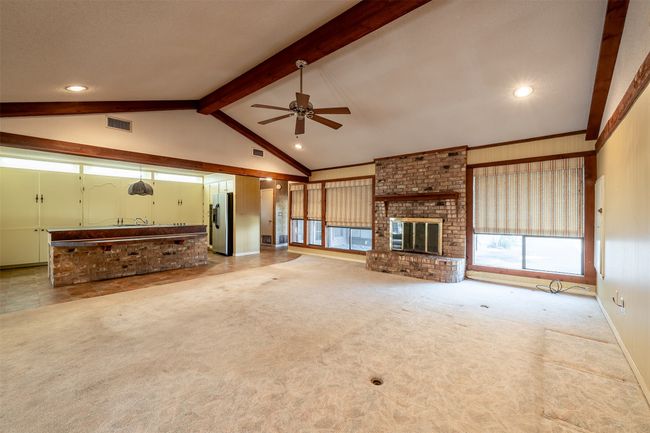 507 E Longview St, House other with 3 bedrooms, 3 bathrooms and null parking in Arp TX | Image 5