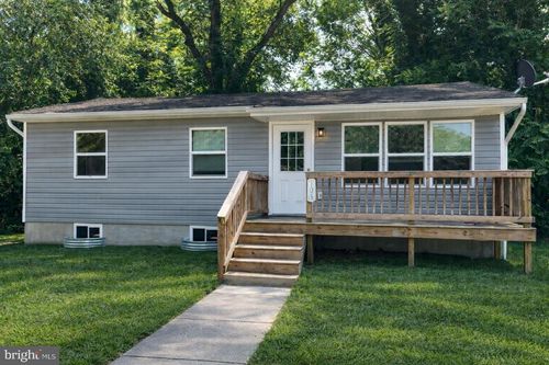 105 Lincoln St, GREENSBORO, MD, 21639-1572 | Card Image