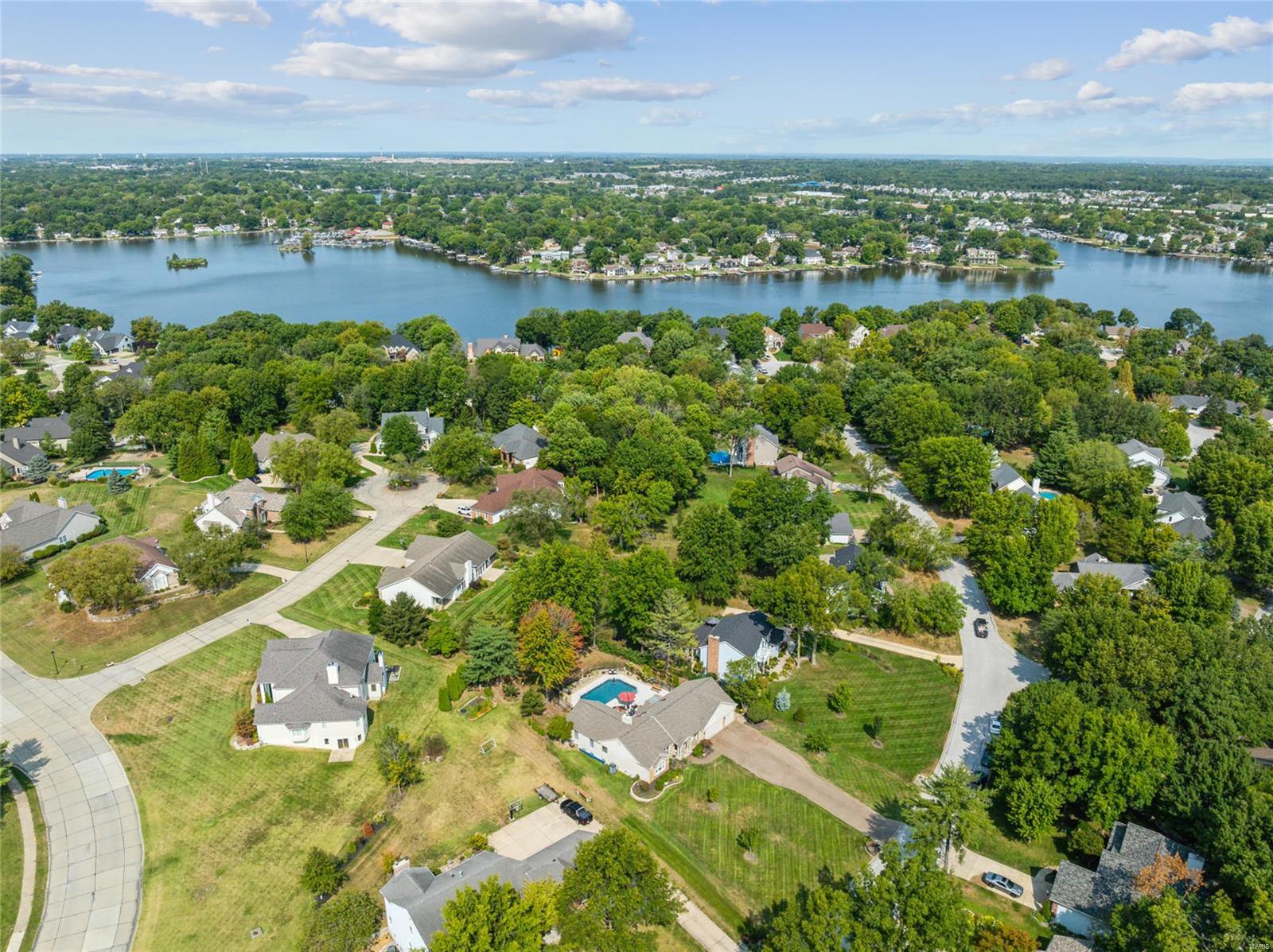 High Point Dr, Lake Saint Louis, MO 63367