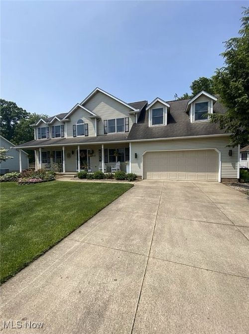 4520 Country Ln, Wooster, OH, 44691-5510 | Card Image