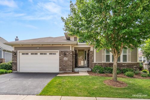 2832 Chevy Chase Ln, Naperville, IL, 60564-6022 | Card Image