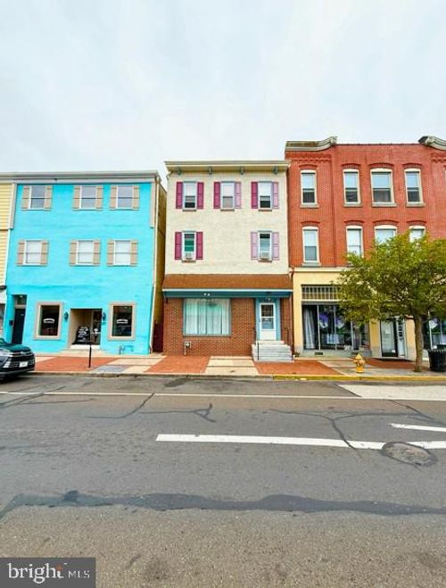 205 Mill St, BRISTOL, PA, 19007-4820 | Card Image