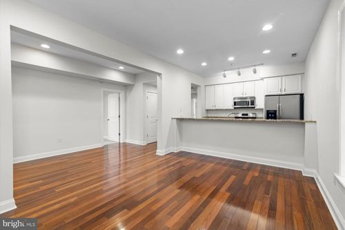 apt-2r-249 N 2nd St, PHILADELPHIA, PA, 19106-1243 | Card Image