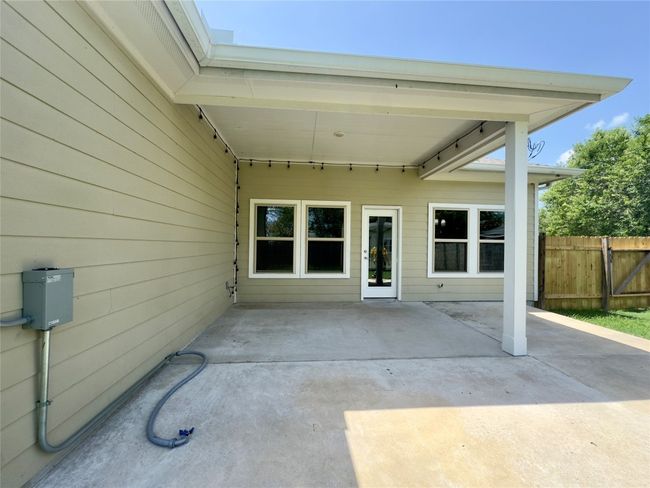 1520 Hunters Rd, House other with 3 bedrooms, 2 bathrooms and null parking in Lockhart TX | Image 33
