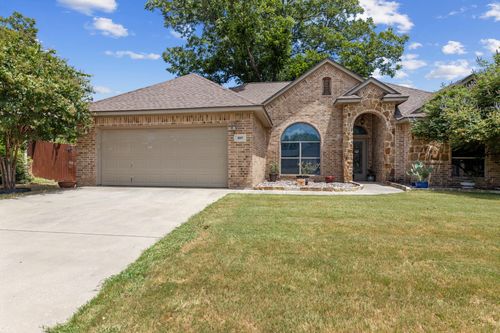 809 Andi Way, Weatherford, TX, 76086-4584 | Card Image