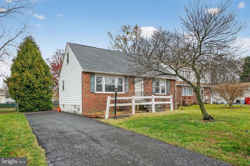 315 Fir St, WARMINSTER, PA, 18974-4749 | Card Image