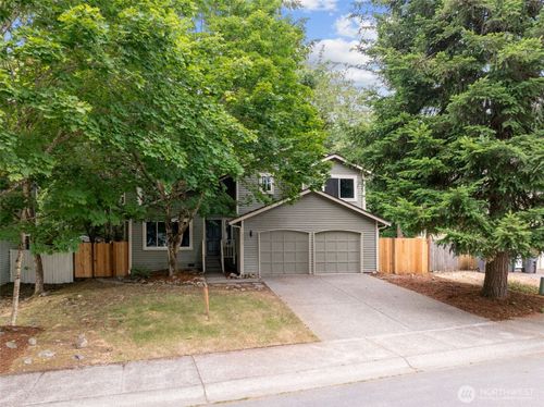 27319 226th Ave Se, Maple Valley, WA, 98038-8119 | Card Image