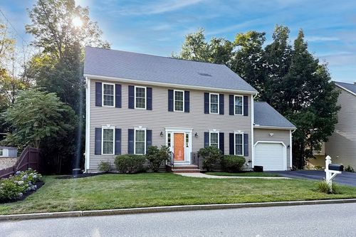 112 Burlington St, Woburn, MA, 01801-3996 | Card Image