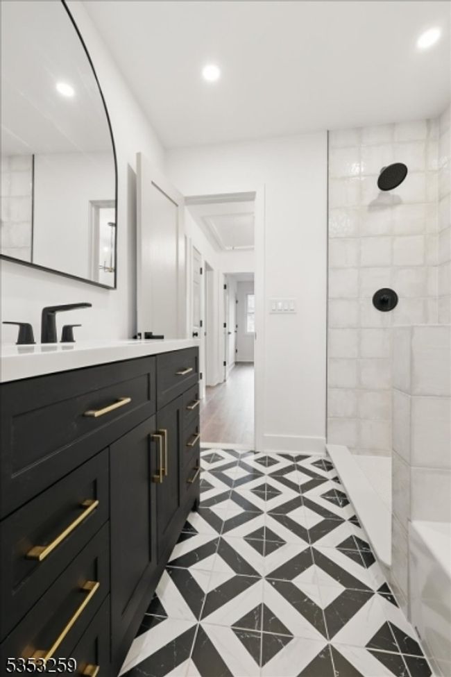 1081 Lambert Rd, House other with 4 bedrooms, 3 bathrooms and null parking in Teaneck NJ | Image 33