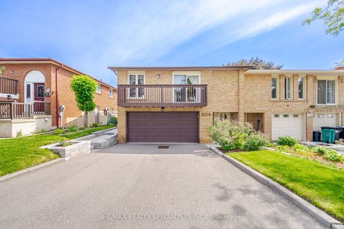 3218 Mccarthy Crt, Mississauga, ON, L4Y3Z6 | Card Image