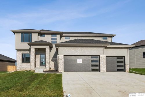 6220 N 208th St, Elkhorn, NE, 68022-5095 | Card Image