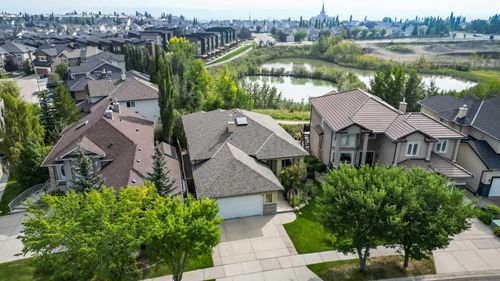 49 Royal Highland Road Nw, Calgary, AB, T3G4Y5 | Card Image
